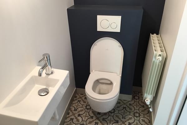 Plomberie sanitaire lavabo toilette chauffage eau évacuation